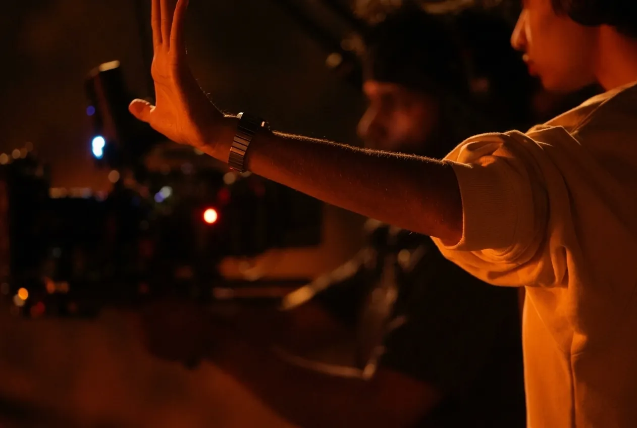 Behind the scenes on the GULLY film set